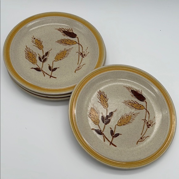 Dinner Plates - Continental Reece Stoneware Wheat Design - Japan (Set of 4) - Picture 1 of 9